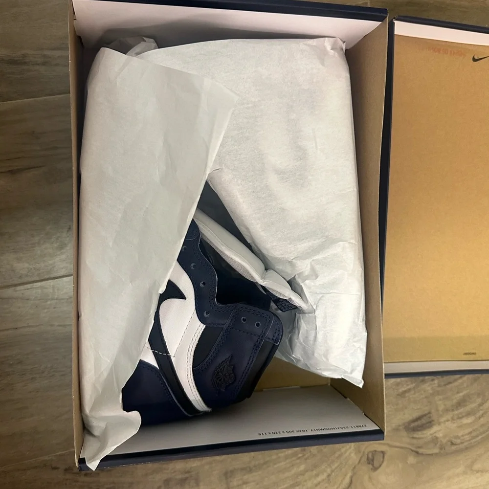 Nike air Jordan 1 retros NEW - Picture 3 of 4